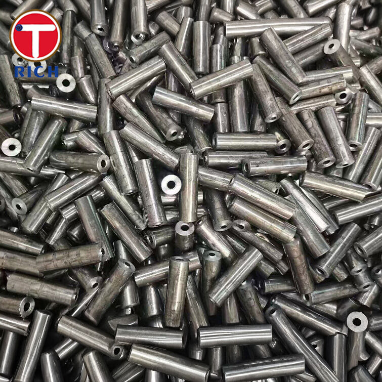 41Cr4 Niski stopu ogłuszone i hartowane bezszwodowe precyzyjne rurki stalowe z ciasnymi tolerancjami OD / ID dla inżynierii