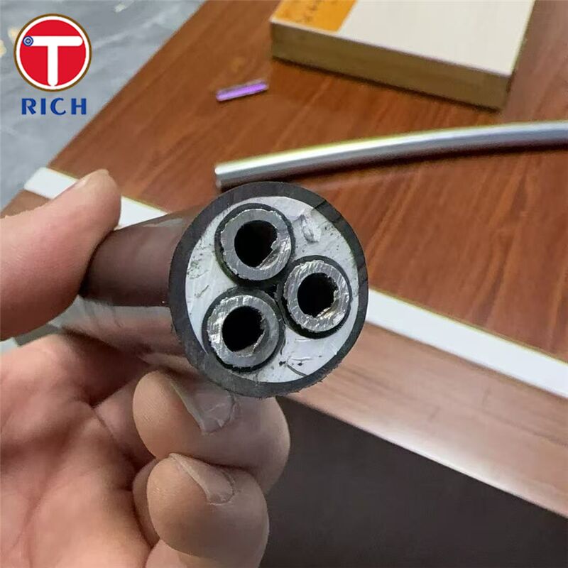 Rurka bezszwoowa z stali nierdzewnej wielojadrowej z powłoką z tworzyw sztucznych do budowy statków w klasie 304L/316L/Duplex 2205 oraz w technikach ciągnięcia na zimno/walcowania na gorąco